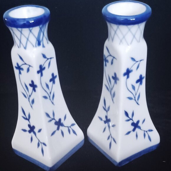 Pair of Vintage Cobalt Blue & White 5" Vases - Picture 2 of 5